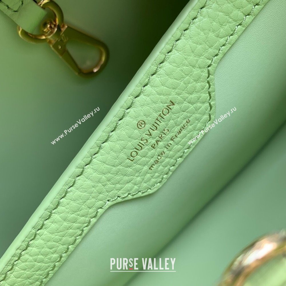 Louis Vuitton Capucines MM Bag in Taurillon Leather M21689 Green 2024 (K-24091405)