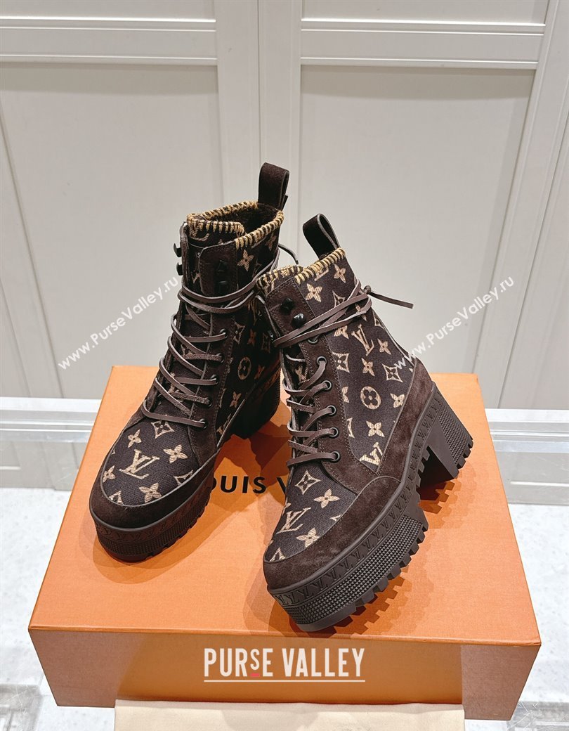 Louis Vuitton Laureate Platform Desert Platform Ankle Boot in Monogram Wool and Suede Brown 2024 1ADCGP (MD-241224040)