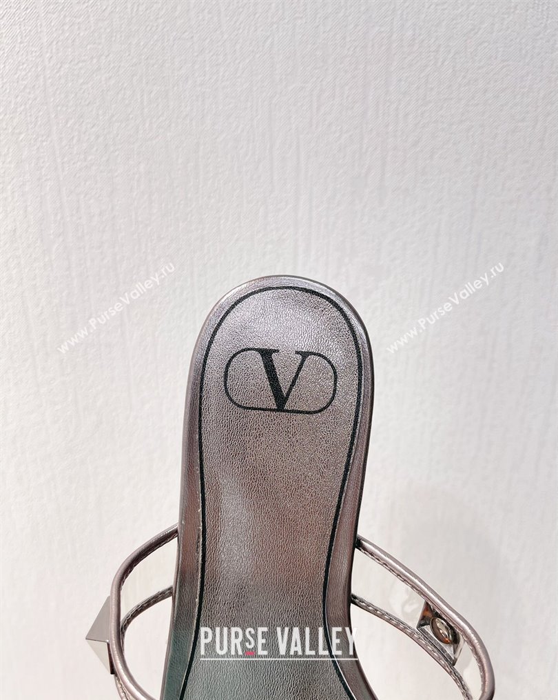 Valentino Roman Stud Flat Slide Sandals in Leather and PVC Metallic Grye 2023 VT102704 (MD-231027100)