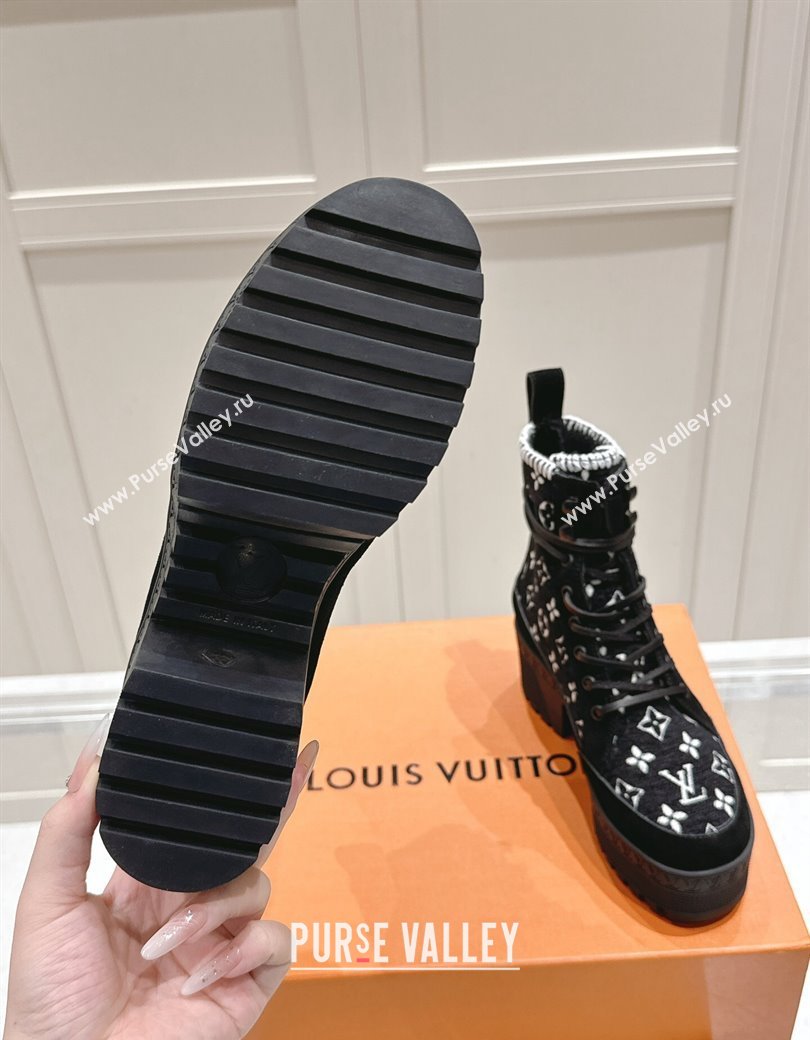 Louis Vuitton Laureate Platform Desert Platform Ankle Boot in Monogram Wool and Suede Black 2024 1ADCGP (MD-241224041)