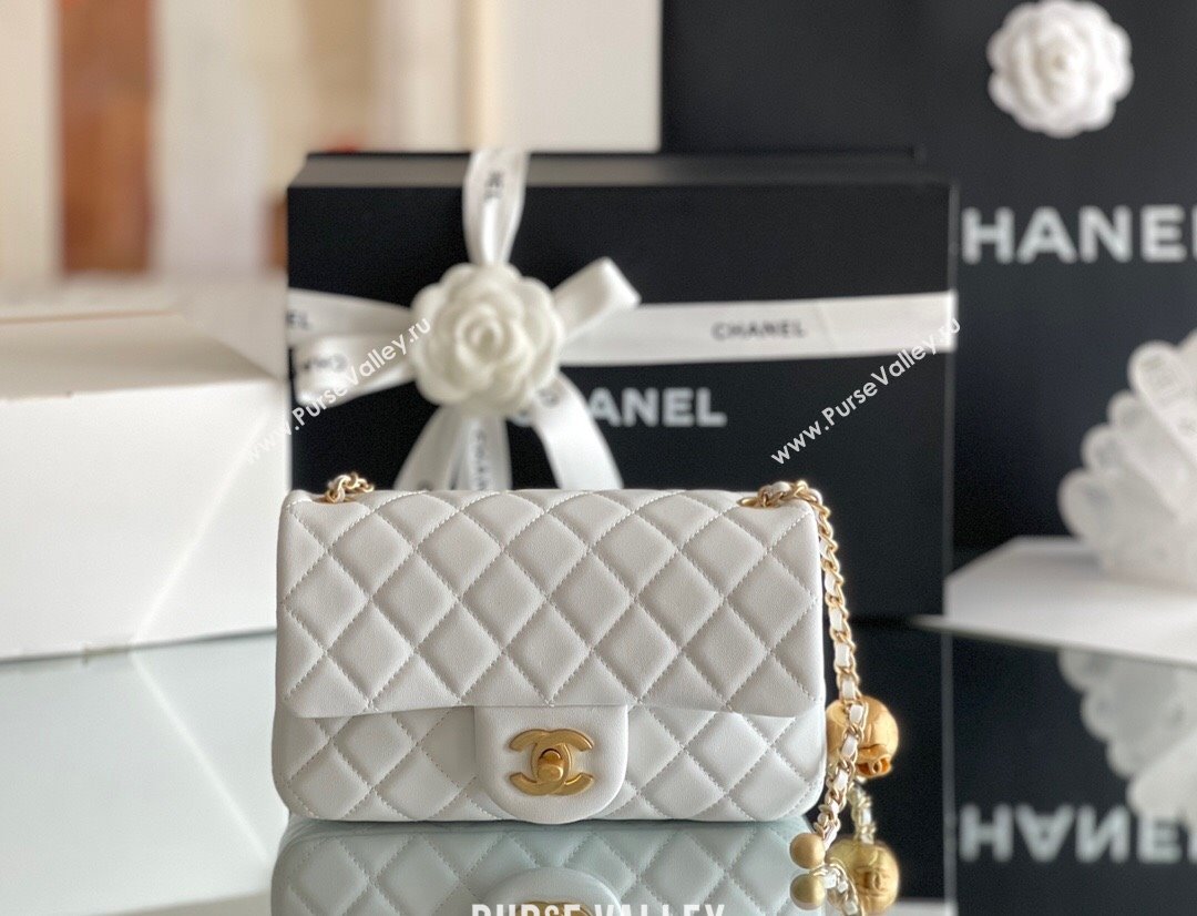 Chanel Lambskin Small Flap Bag with Gold-Tone Metal Ball Chain AS1787 White 2024 Top Quality (SHUNY-24072213)