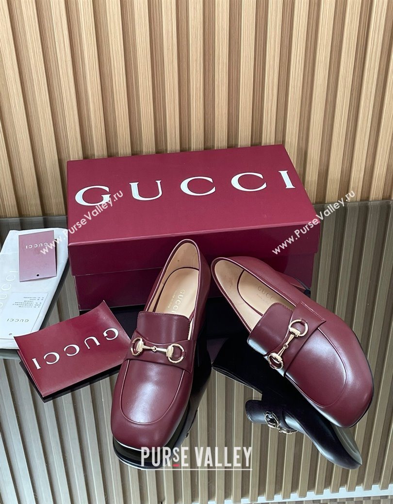 Gucci Loafer Pumps 5.5cm with Horsebit in Calf Leather Ancora Red 2025 832443 (MD-250828018)