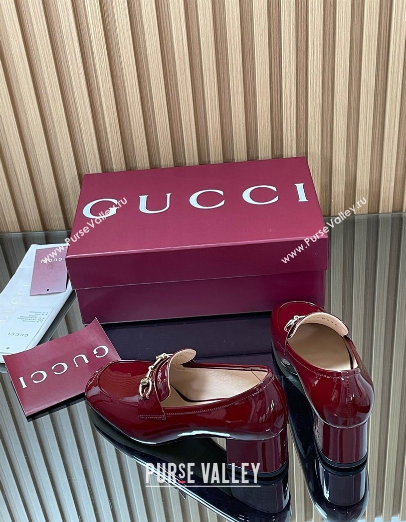 Gucci Loafer Pumps 5.5cm with Horsebit in Patent Leather Ancora Red 2025 832443 (MD-250828020)