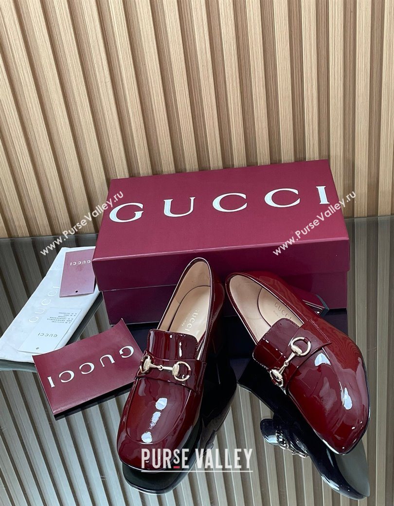 Gucci Loafer Pumps 5.5cm with Horsebit in Patent Leather Ancora Red 2025 832443 (MD-250828020)