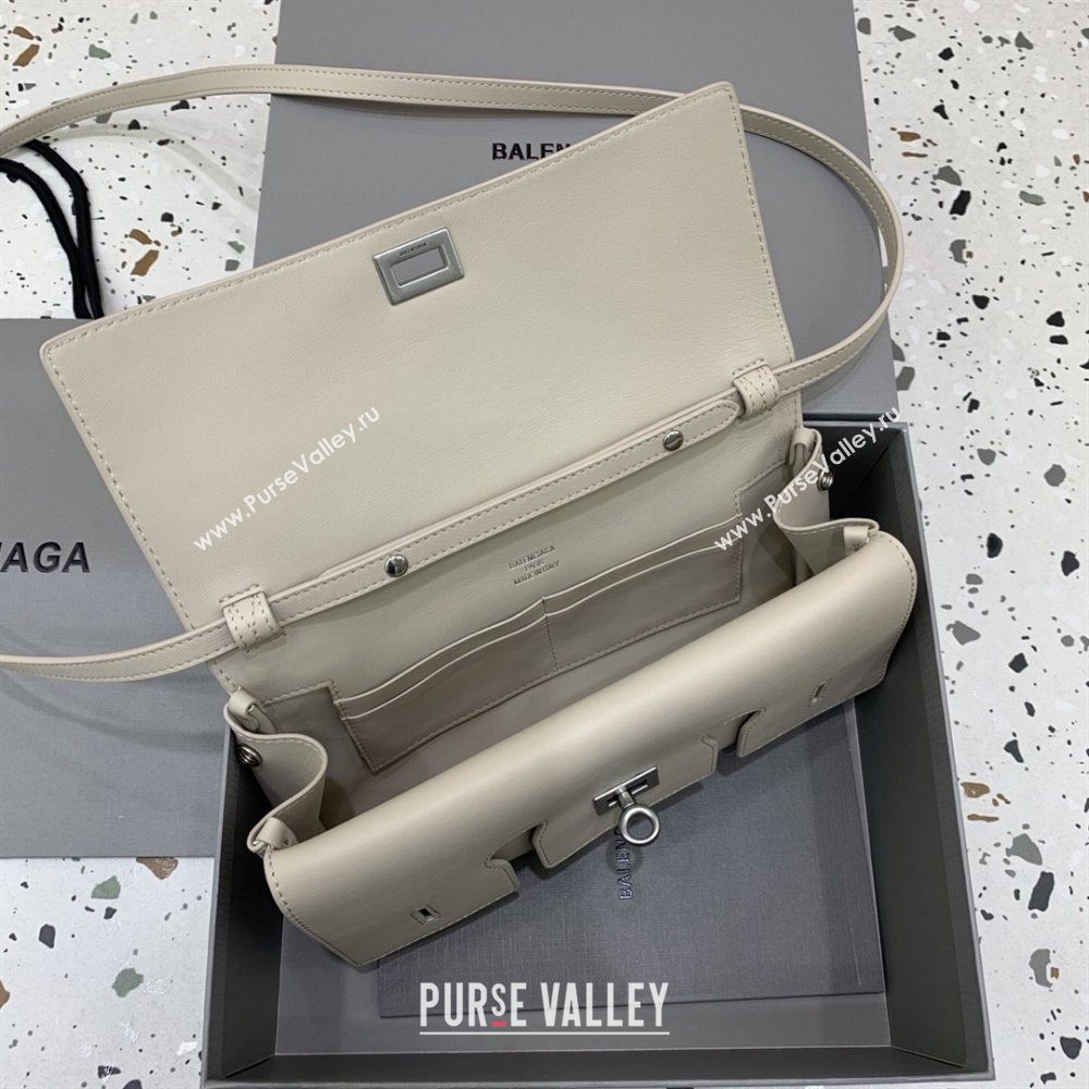 Balenciaga Bel Air Clutch Bag in Lambskin Leather Beige 2026 843943 (JM-260403043)