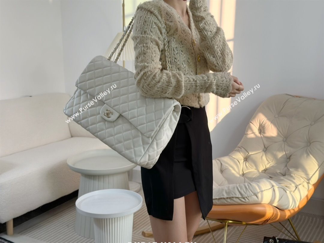 Chanel XXL Airline Travel Flap Bag in Grained Leather A4661 White/Light Gold 2024 Top (SM-23122124)