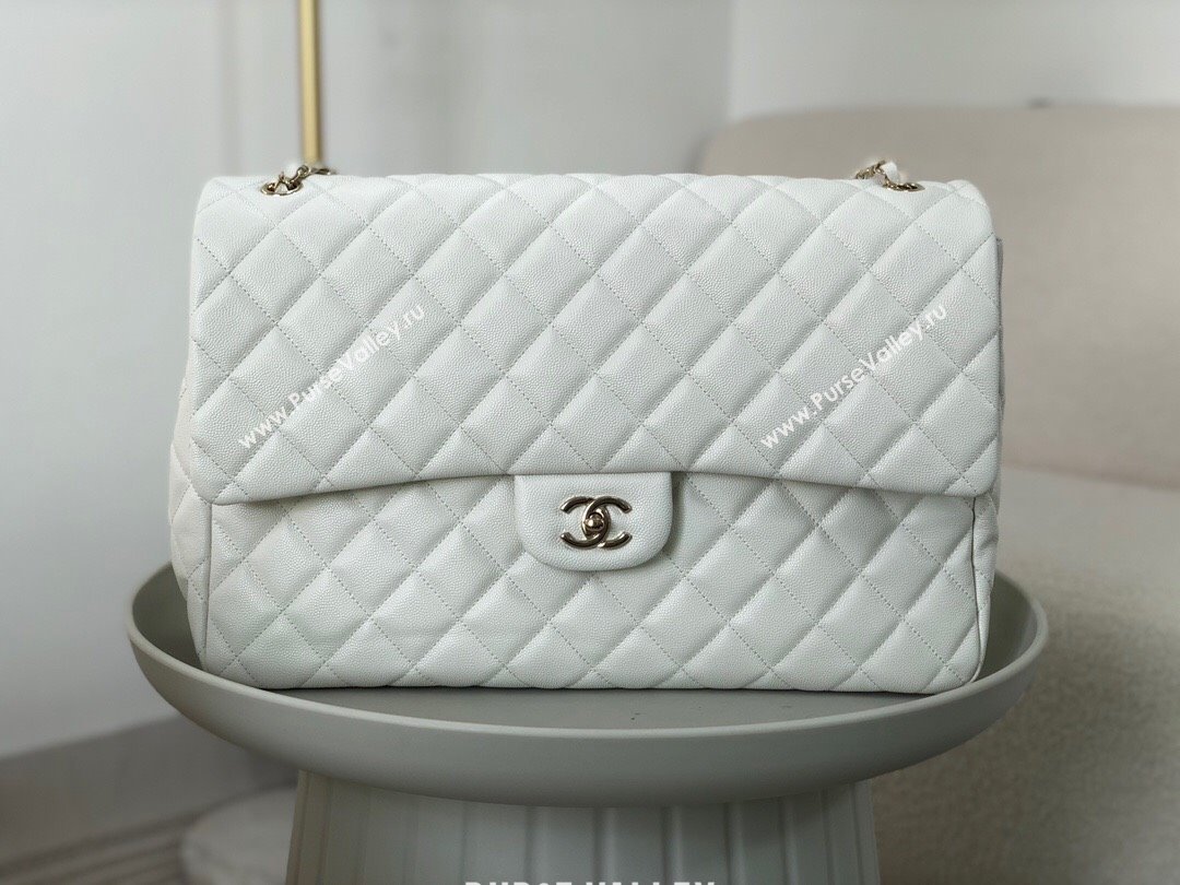 Chanel XXL Airline Travel Flap Bag in Grained Leather A4661 White/Light Gold 2024 Top (SM-23122124)