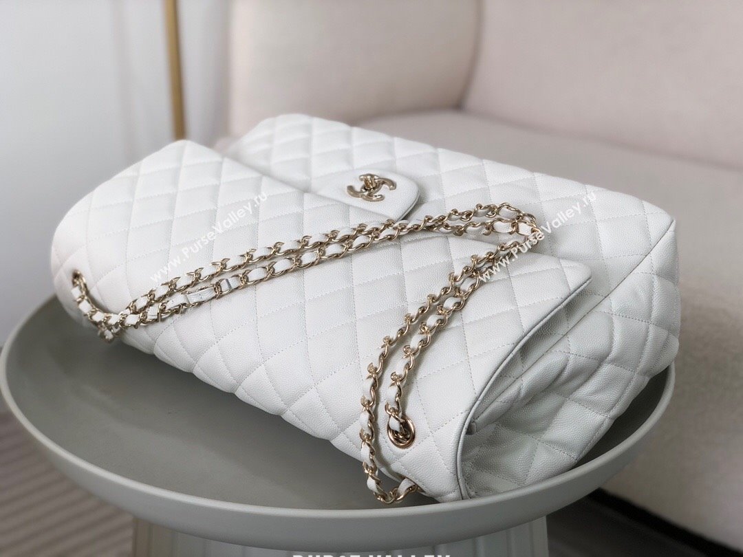 Chanel XXL Airline Travel Flap Bag in Grained Leather A4661 White/Light Gold 2024 Top (SM-23122124)