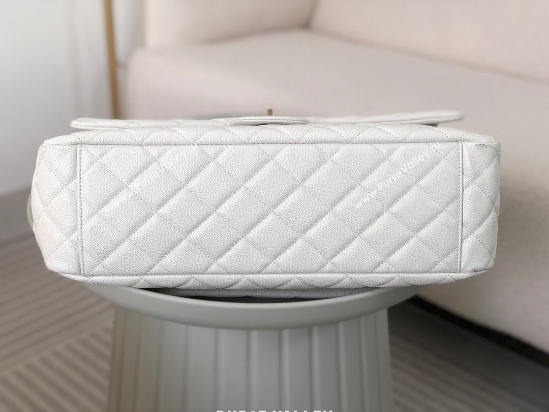 Chanel XXL Airline Travel Flap Bag in Grained Leather A4661 White/Light Gold 2024 Top (SM-23122124)