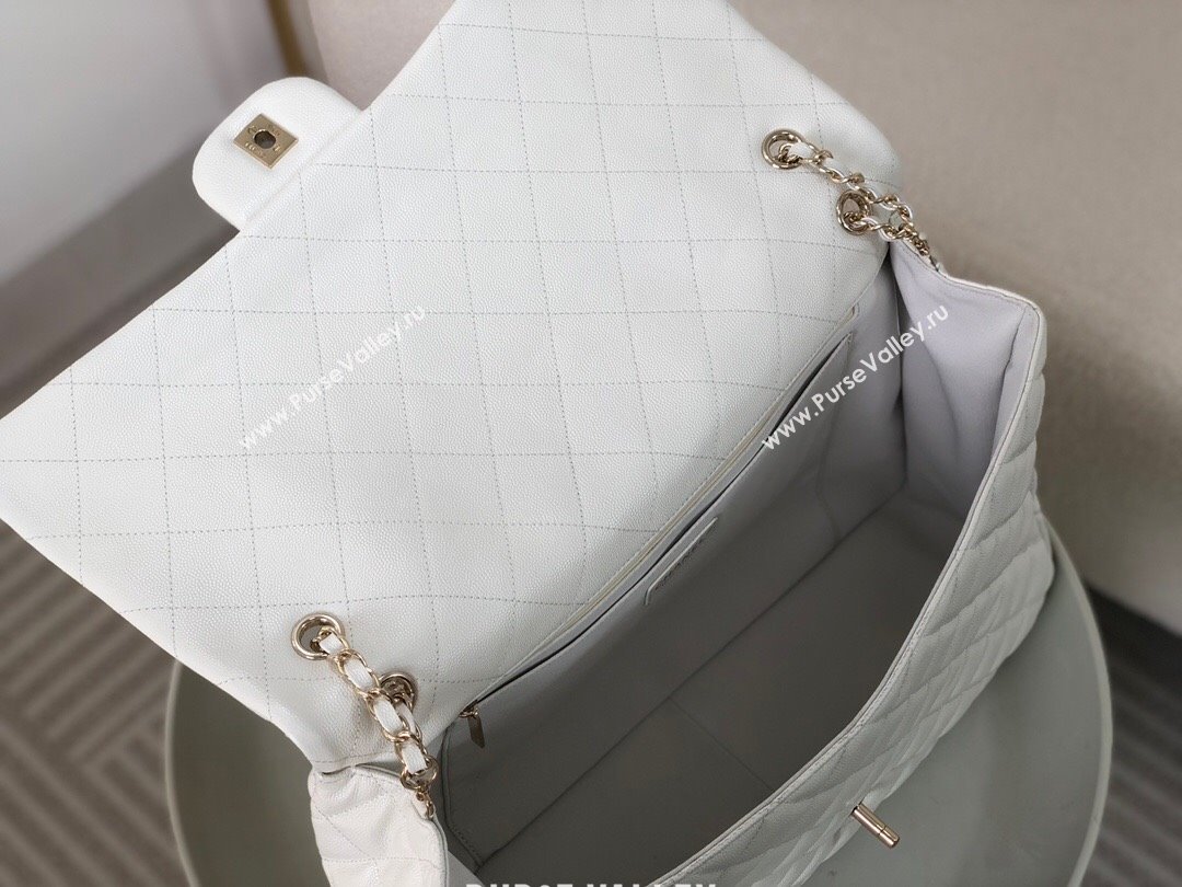 Chanel XXL Airline Travel Flap Bag in Grained Leather A4661 White/Light Gold 2024 Top (SM-23122124)