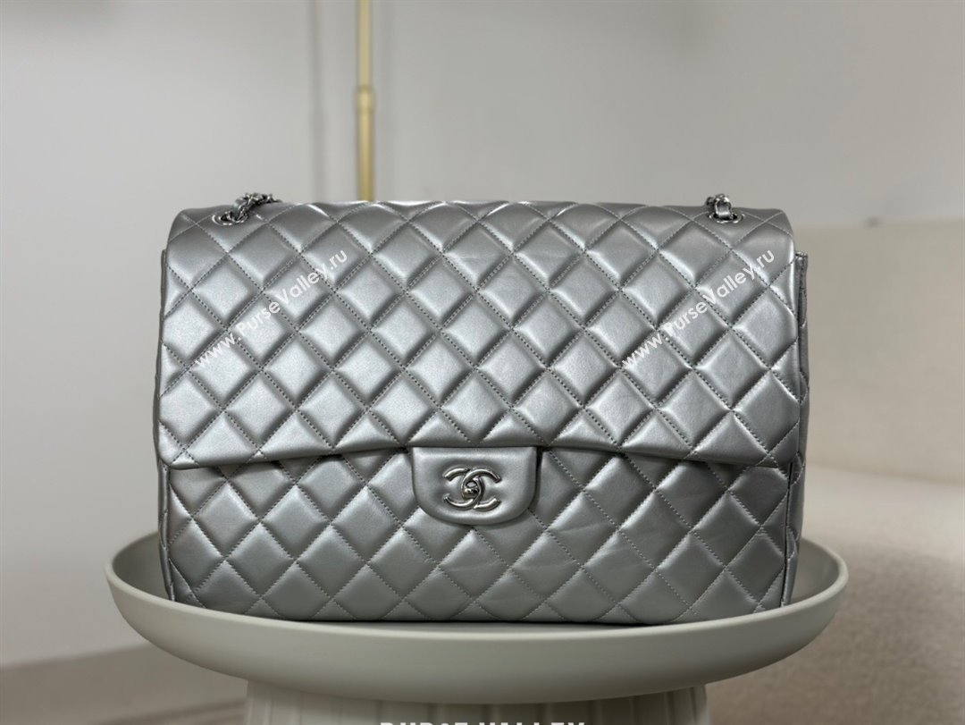 Chanel XXL Airline Travel Flap Bag in Smooth Calfskin A4661 Silver/Silver 2024 Top (SM-23122127)