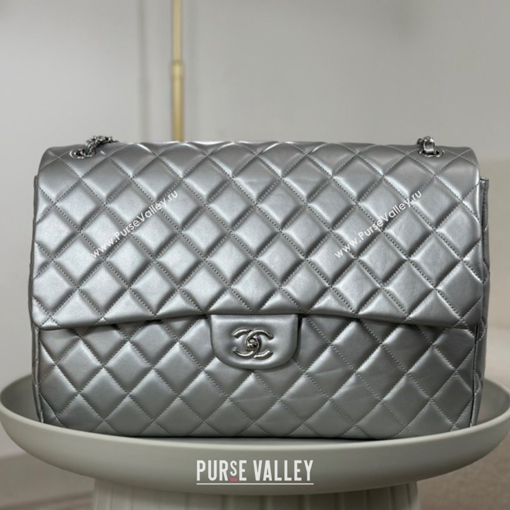 Chanel XXL Airline Travel Flap Bag in Smooth Calfskin A4661 Silver/Silver 2024 Top (SM-23122127)