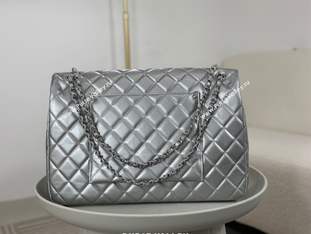 Chanel XXL Airline Travel Flap Bag in Smooth Calfskin A4661 Silver/Silver 2024 Top (SM-23122127)