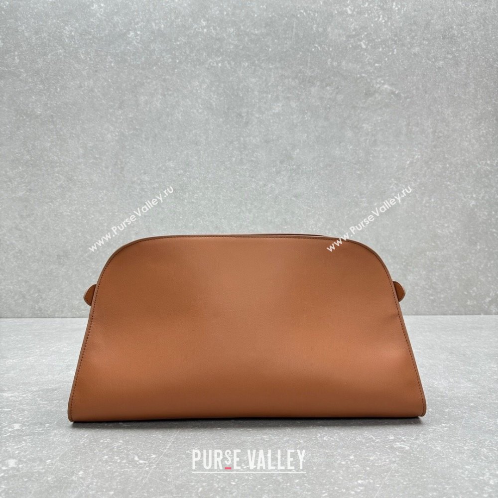 The Row Margaux Clutch in Smooth Leather Brown 2025 1843 (ningm-250408058)