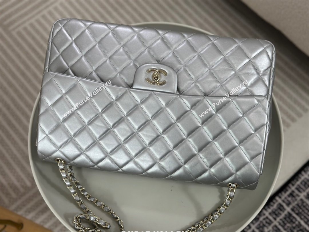 Chanel XXL Airline Travel Flap Bag in Smooth Calfskin A4661 Silver/Light Gold 2024 Top (SM-23122126)