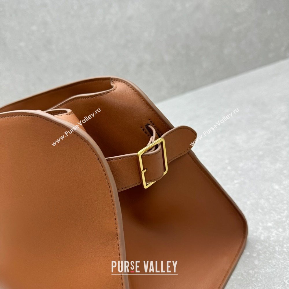 The Row Margaux Clutch in Smooth Leather Brown 2025 1843 (ningm-250408058)
