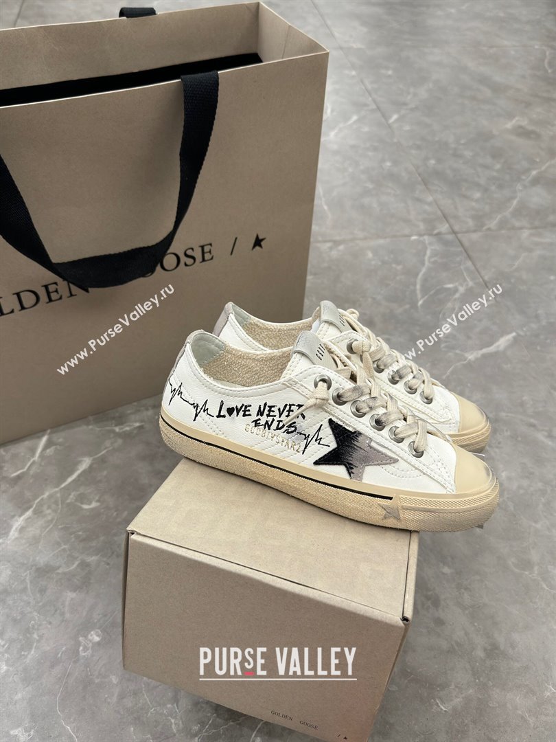 Golden Goose V-Star Sneakers in Leather with Signature White/Black 2024 0702 (13-240702116)