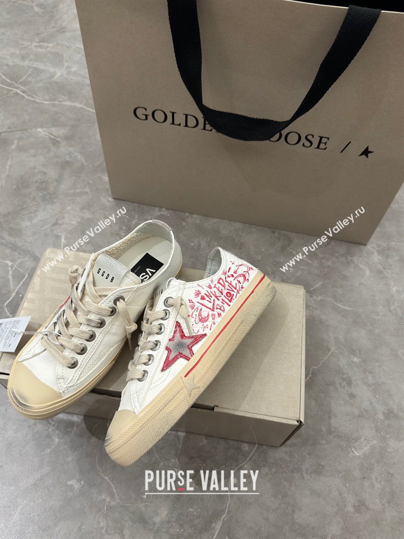 Golden Goose V-Star Sneakers in Leather with Signature White/Red 2024 0702 (13-240702117)