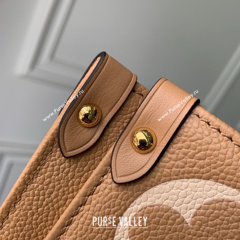 Louis Vuitton OnTheGo MM Tote Bag in Monogram Empreinte Leather Apricot/Beige M45495 2024 (K-25010803)