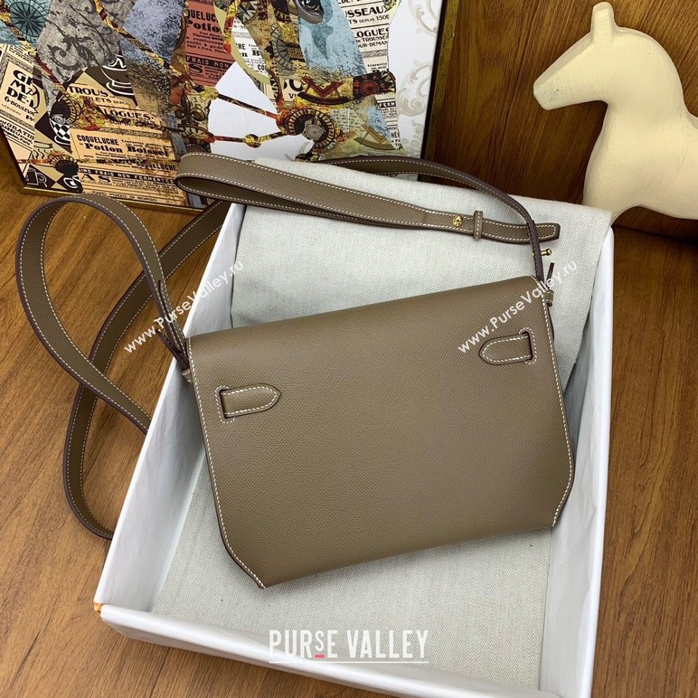 Hermes Kelly Depeches 25 Pouch in Original Epsom Leather Etoupe/Gold 2024 (Full Handmade) (XYA-24041010 )