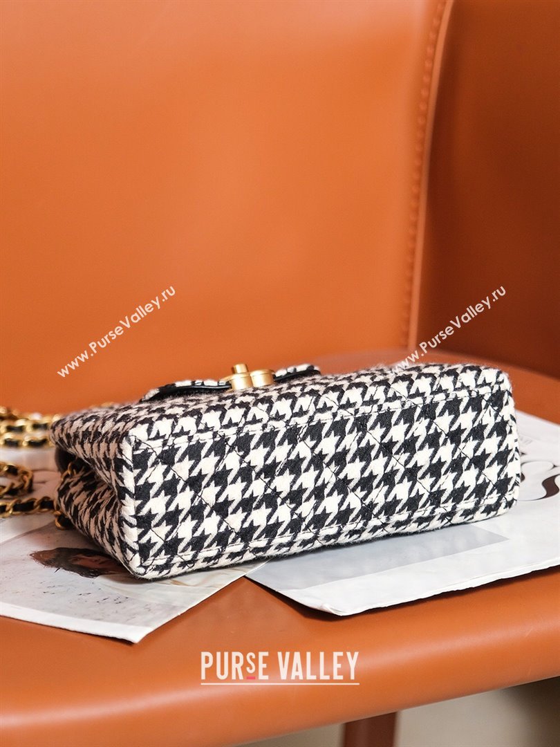 Chanel Mini Shopping Bag in Houndstooth Tweed AS4416 White/Black 2024 (YEZI-24072509)