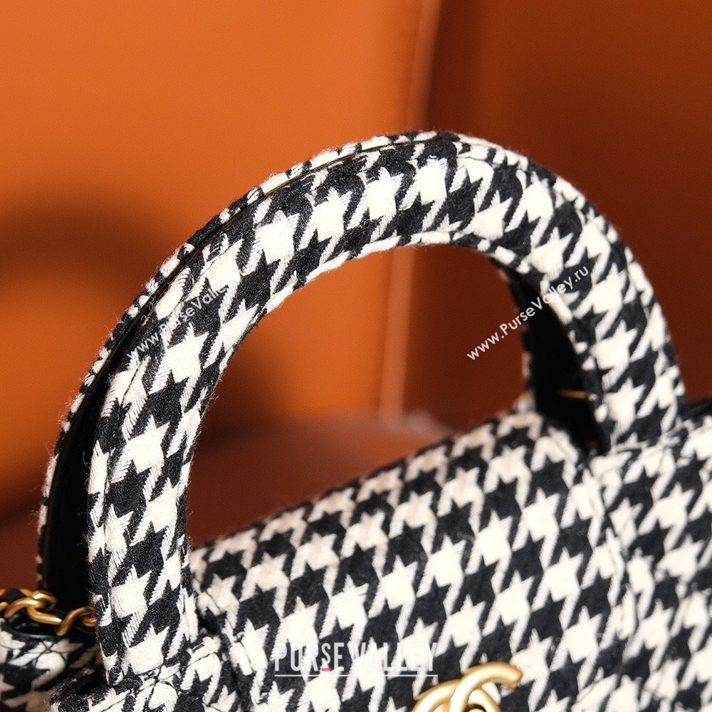 Chanel Mini Shopping Bag in Houndstooth Tweed AS4416 White/Black 2024 (YEZI-24072509)