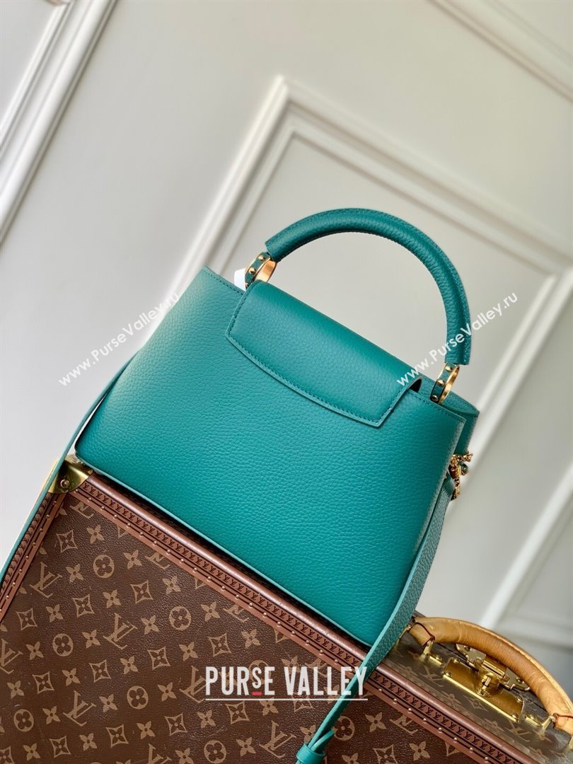 Louis Vuitton Capucines MM Bag with Mother-of-pearl Hardware in Green Taurillon Leather M11342 2025 (K-25021422)