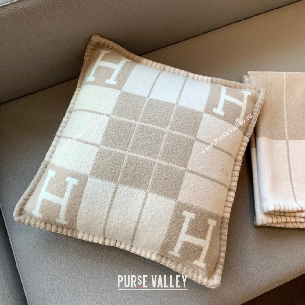 Hermes Avalon Wool Cashmere Blanket and Pillow H0412 Light Grey 2024 (SHUYA-24041203)