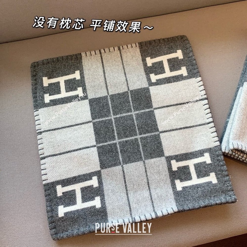 Hermes Avalon Wool Cashmere Blanket and Pillow H0412 Grey 2024 (SHUYA-24041204)
