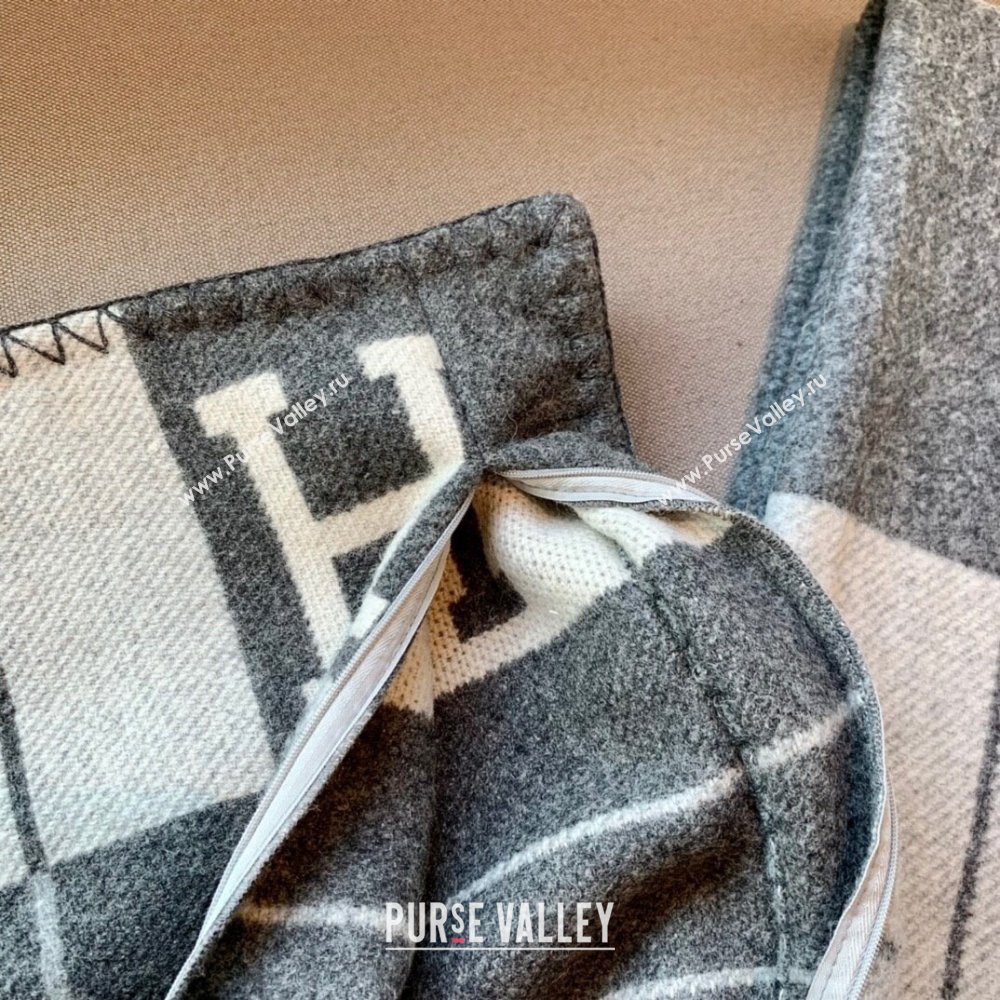 Hermes Avalon Wool Cashmere Blanket and Pillow H0412 Grey 2024 (SHUYA-24041204)