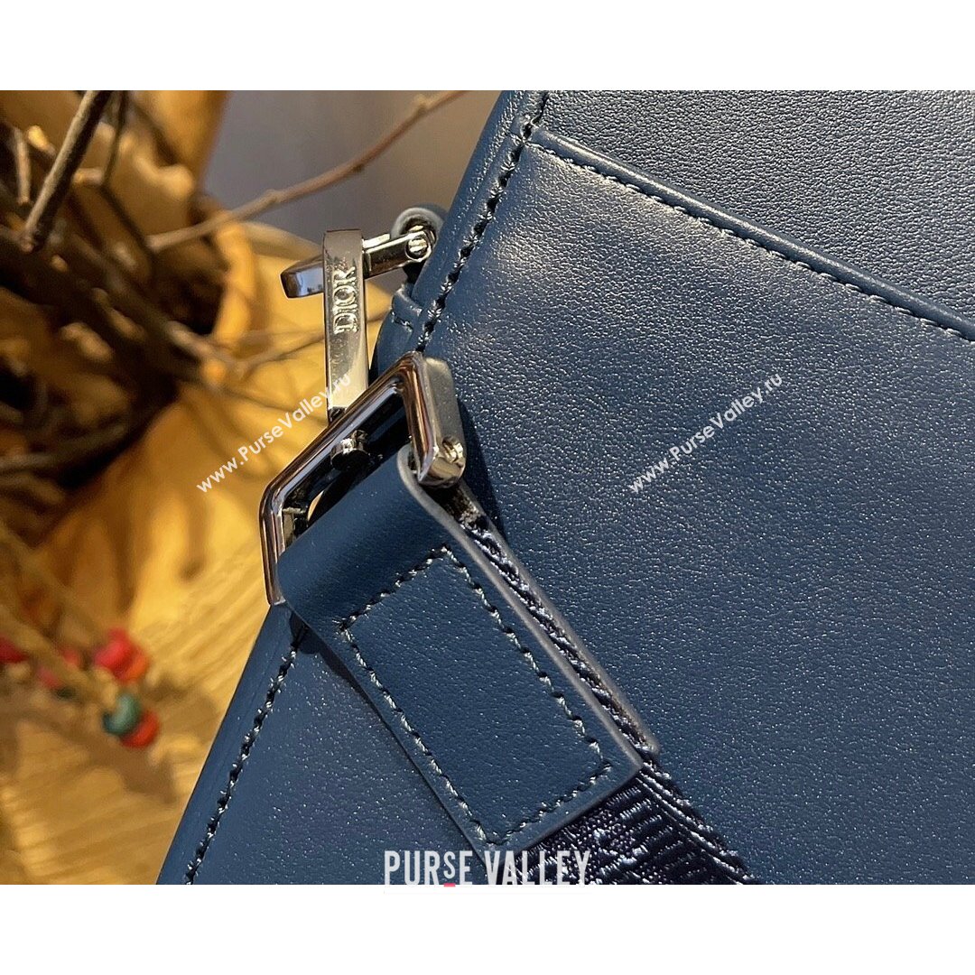 Dior Mens World Tour Messenger Pouch in Navy Blue Oblique Galaxy Leather 2021 (XXG-21090733)