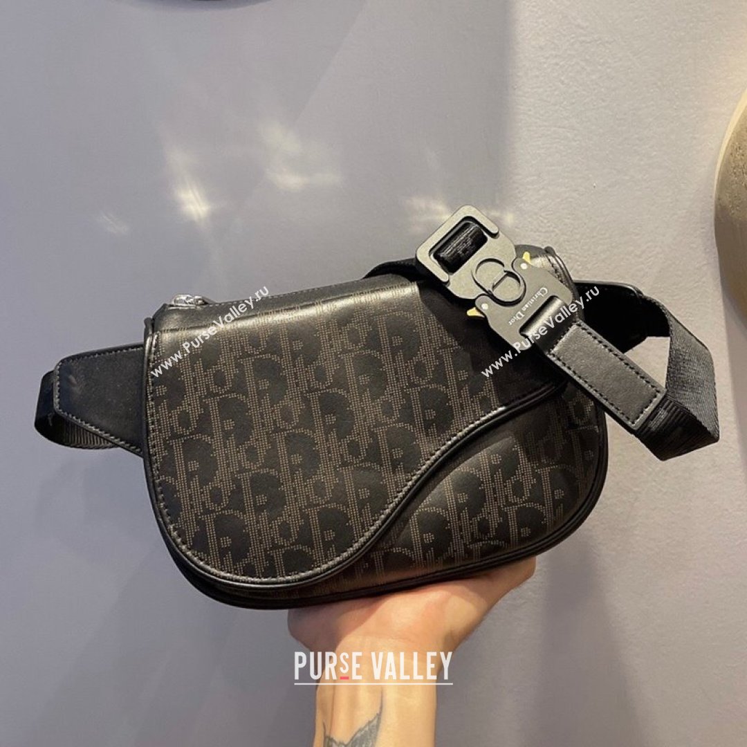 Dior Mens World Tour Saddle Belt Bag in Black Oblique Galaxy Leather 2021 (XXG-21090739)