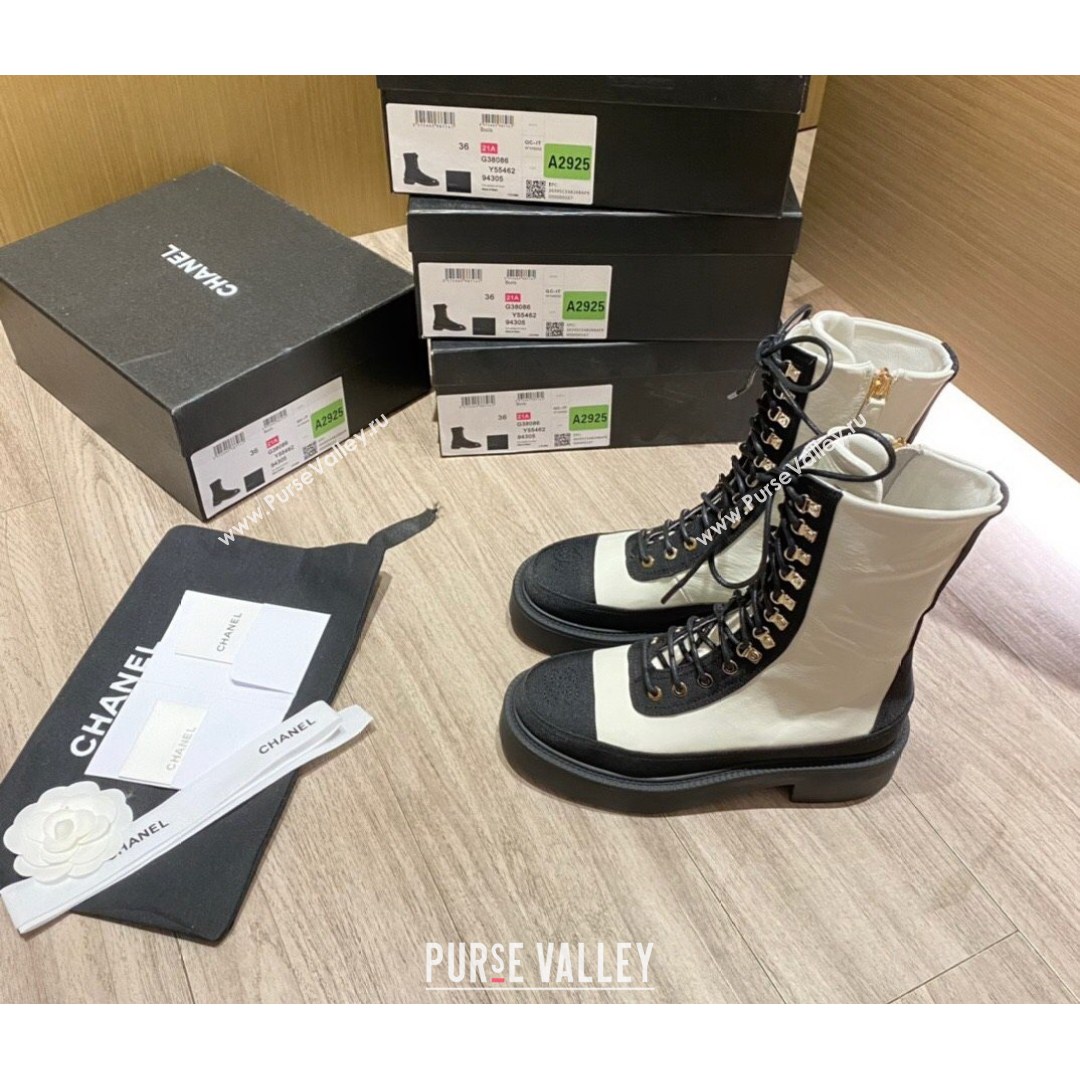 Chanel Shiny Leather and Grosgrain Laced Short Boots White/Black 2021 (KL-21081401)