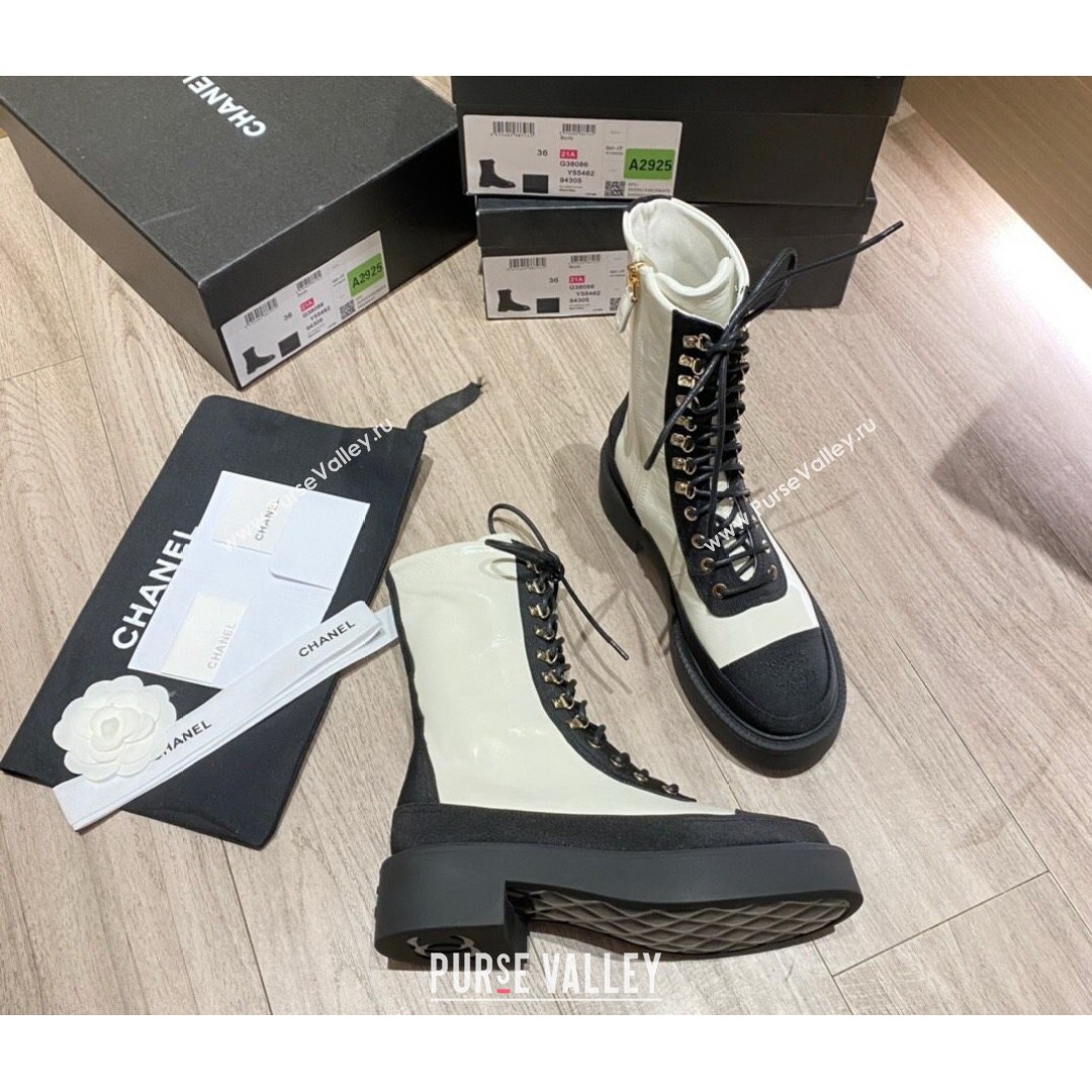 Chanel Shiny Leather and Grosgrain Laced Short Boots White/Black 2021 (KL-21081401)