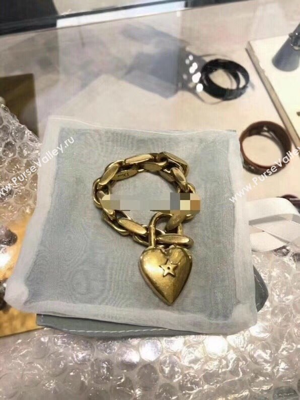 Dior Heart Lock Bracelet D111424 Gold 2023 (YF-23111424)