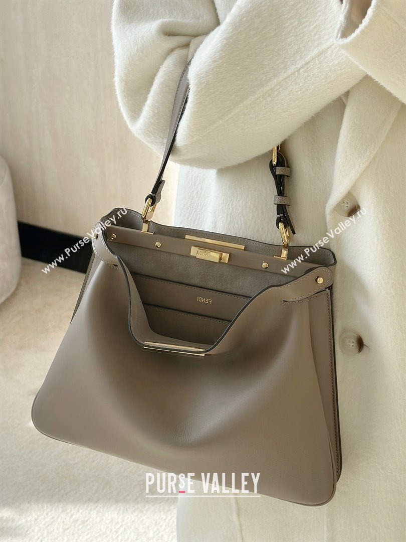 Fendi Peekaboo Soft Medium Bag in Cappuccino-coloured Leather Bag 80172 Dove Grey 2024 Top (CL-24102923)