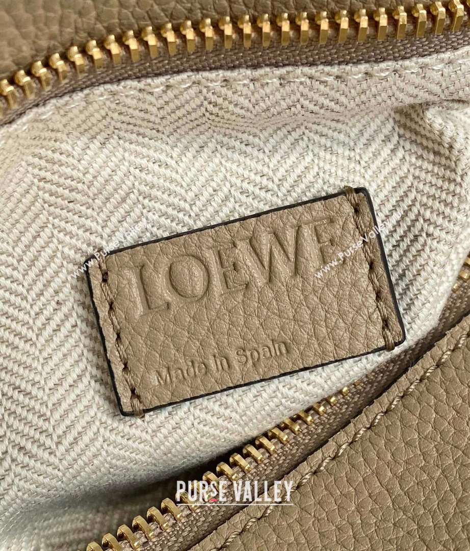 Loewe Small Puzzle Edge bag in Grained Calfskin Sand 2023 (NA-23111301)