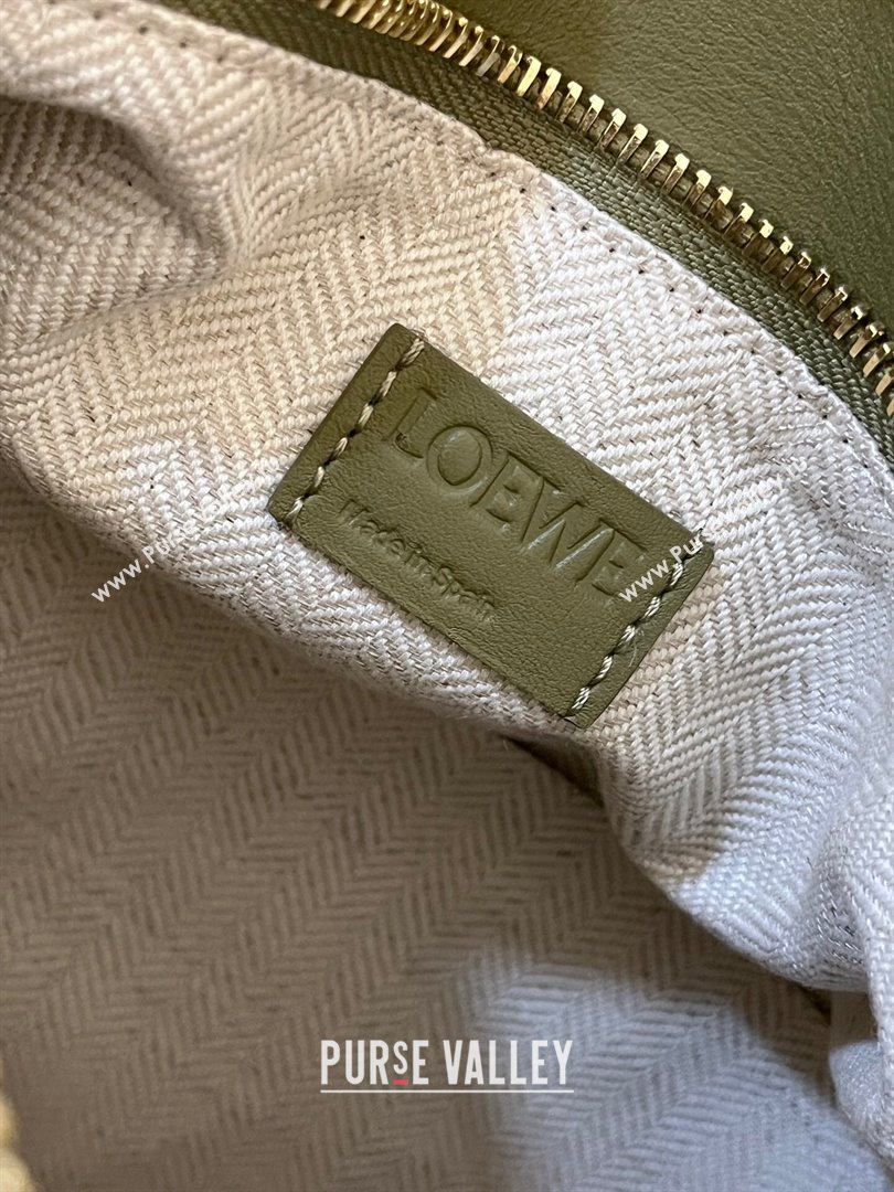 Loewe Small Puzzle Bag in Classic Calfskin 9311L Olive Green/Khaki Green 2023 TOP (KEKE-23122712)