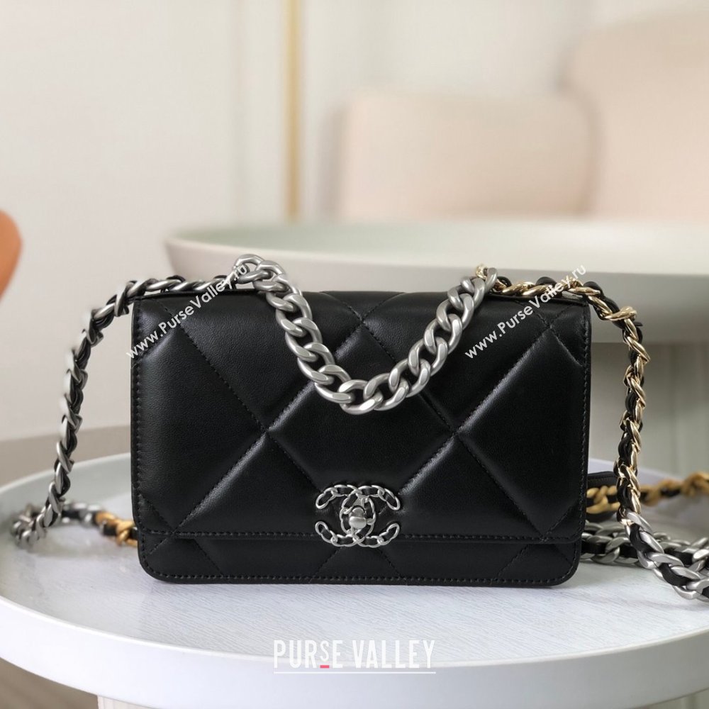 Chanel 19 Wallet On Chain WOC Bag in Lambskin AP3267 Black/Silver 2024 (SM-24060402 )