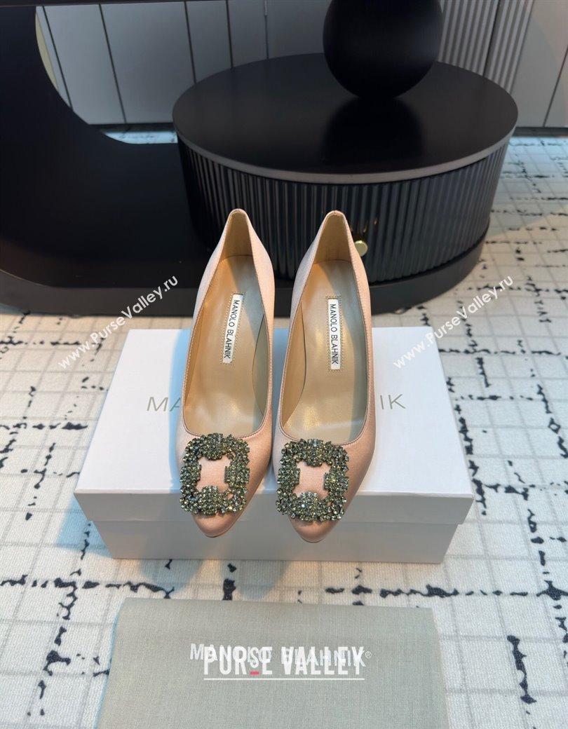 Manolo Blahnik Hangisi Satin Pumps 7cm with Strass Buckle Nude 2024 1225 (KL-241225007)