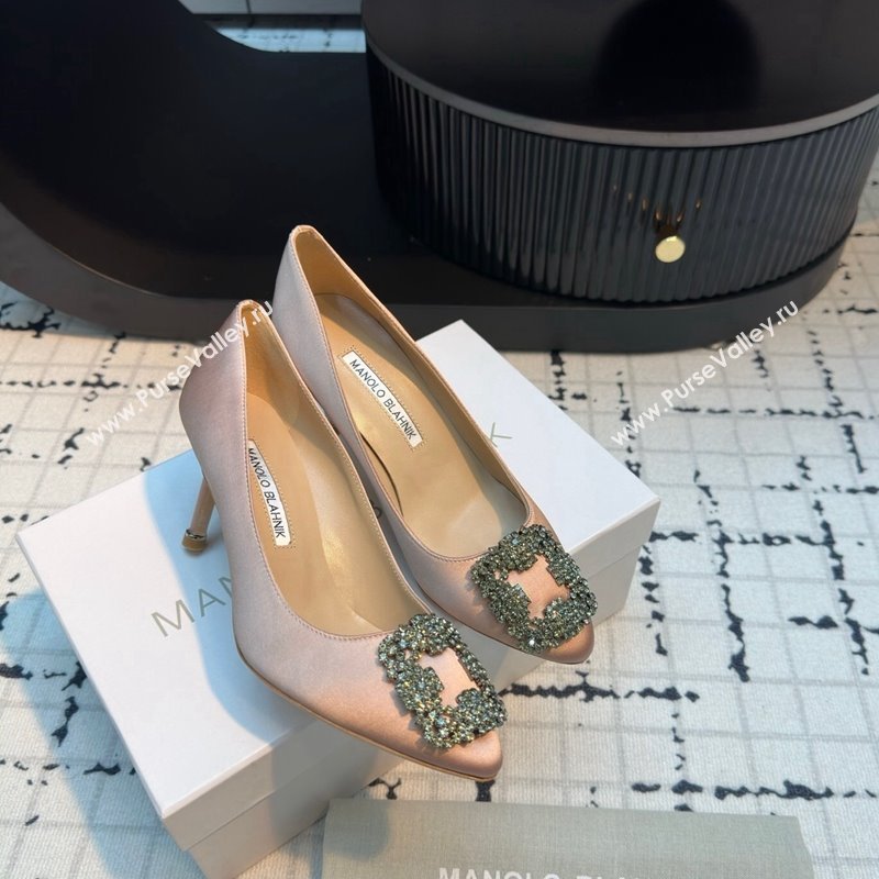 Manolo Blahnik Hangisi Satin Pumps 7cm with Strass Buckle Nude 2024 1225 (KL-241225007)