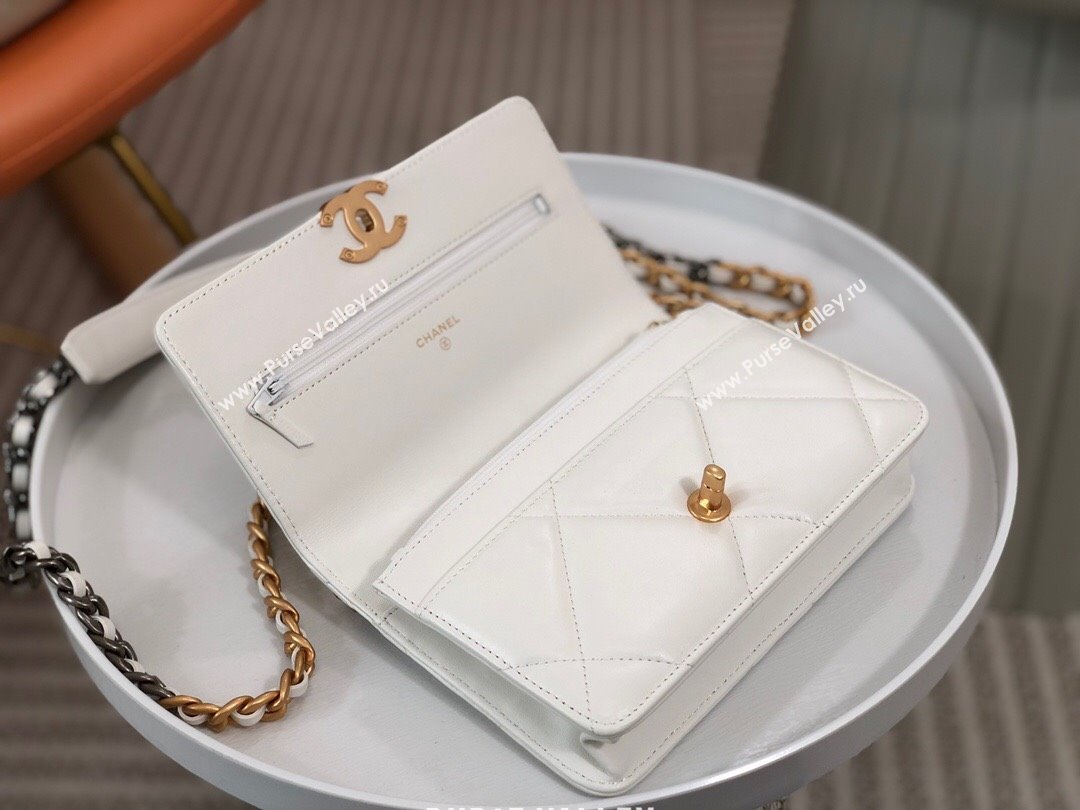 Chanel 19 Wallet On Chain WOC Bag in Lambskin AP3267 White/Gold 2024 (SM-24060403)