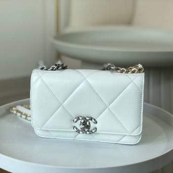 Chanel 19 Wallet On Chain WOC Bag in Lambskin AP3267 White/Silver 2024 (SM-24060404)