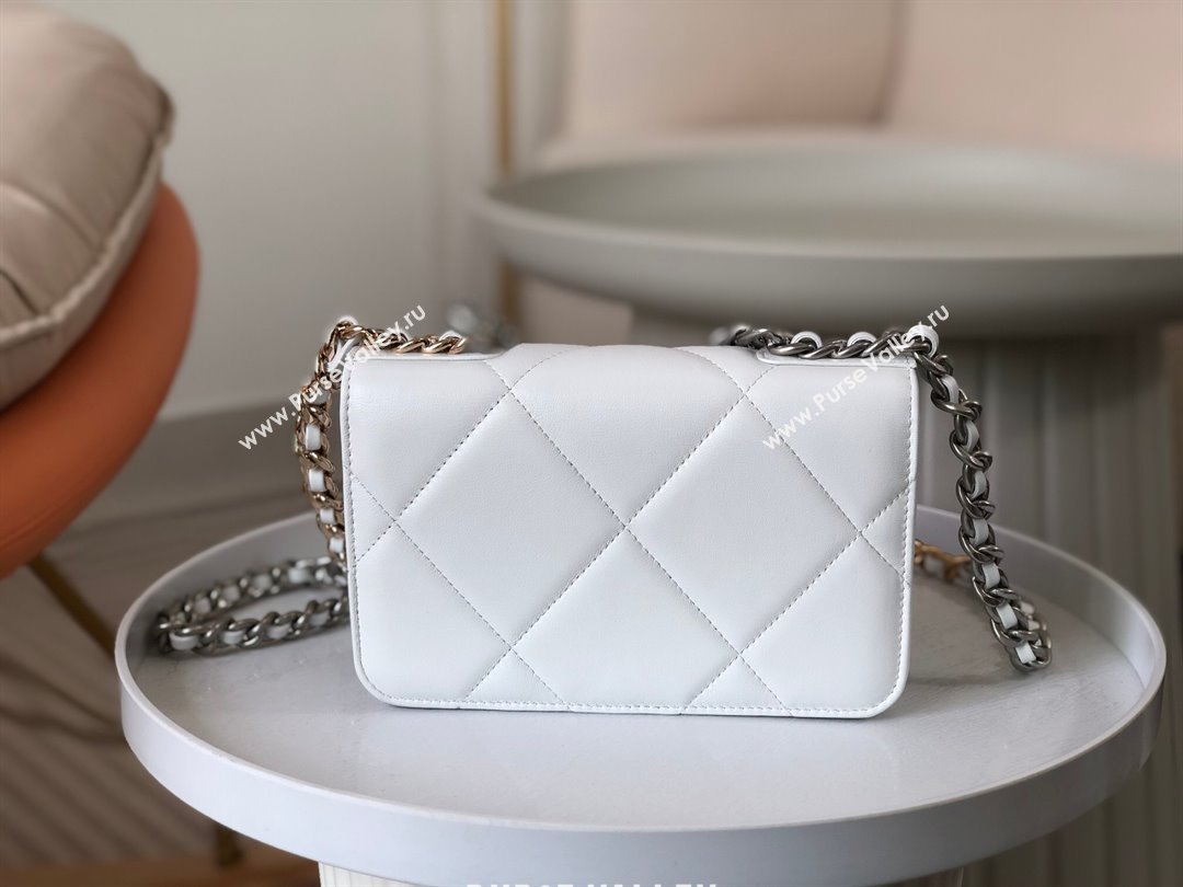 Chanel 19 Wallet On Chain WOC Bag in Lambskin AP3267 White/Silver 2024 (SM-24060404)