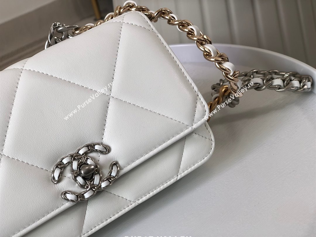 Chanel 19 Wallet On Chain WOC Bag in Lambskin AP3267 White/Silver 2024 (SM-24060404)