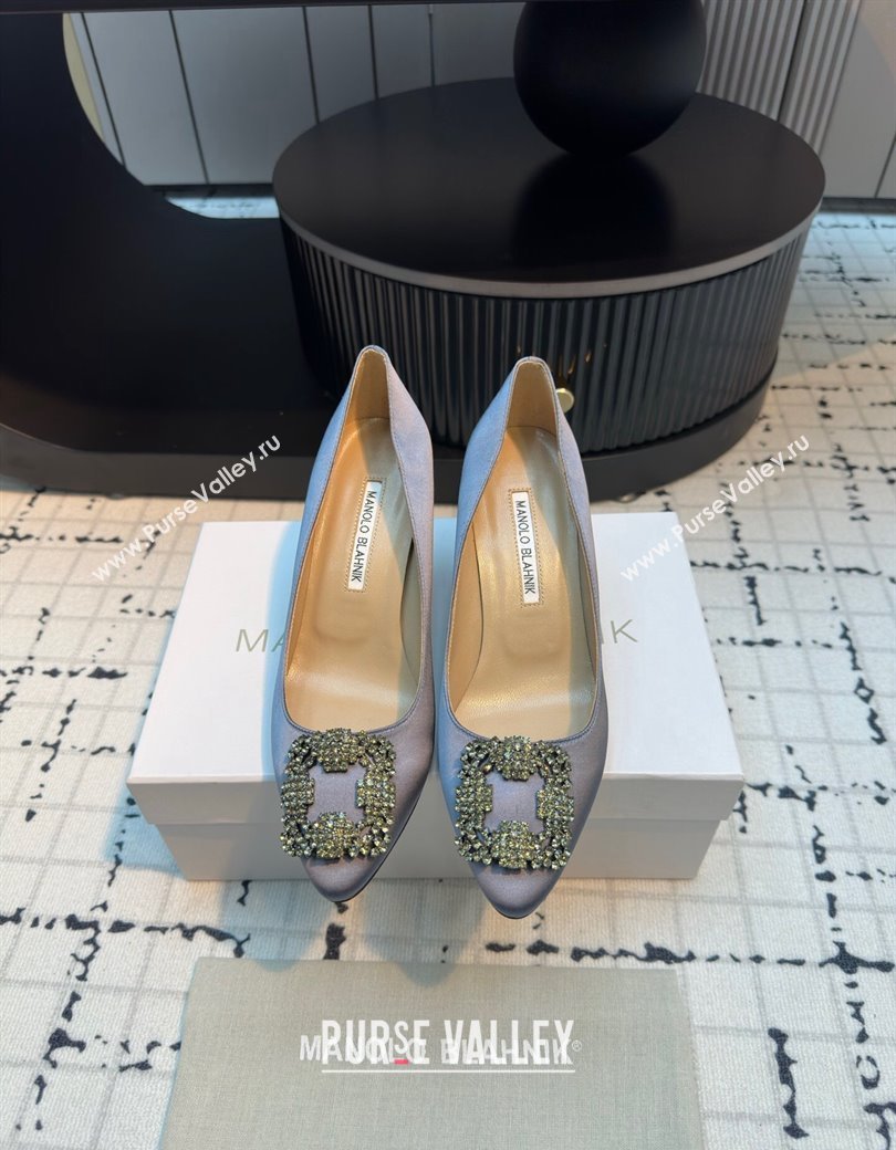 Manolo Blahnik Hangisi Satin Pumps 7cm with Strass Buckle Dusty Blue 2024 1225 (KL-241225009)