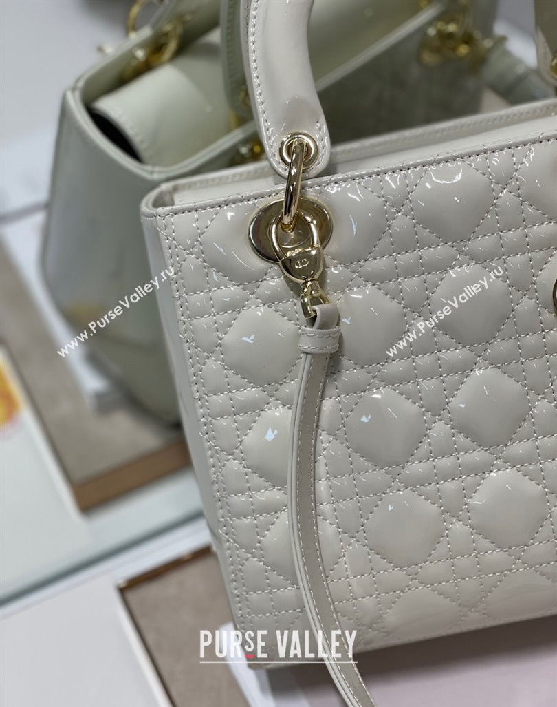 Dior Medium Lady Dior Bag in Cannage Patent Leather 44532 White/Gold 2024 (DMZ-24041626)