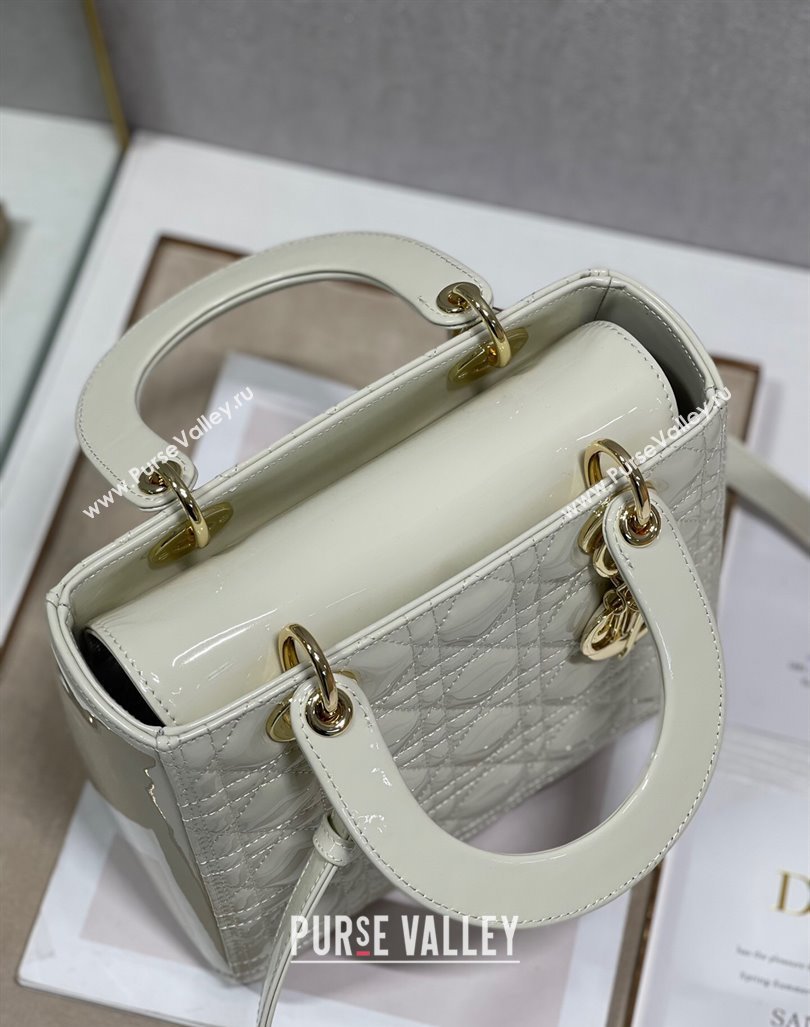 Dior Medium Lady Dior Bag in Cannage Patent Leather 44532 White/Gold 2024 (DMZ-24041626)