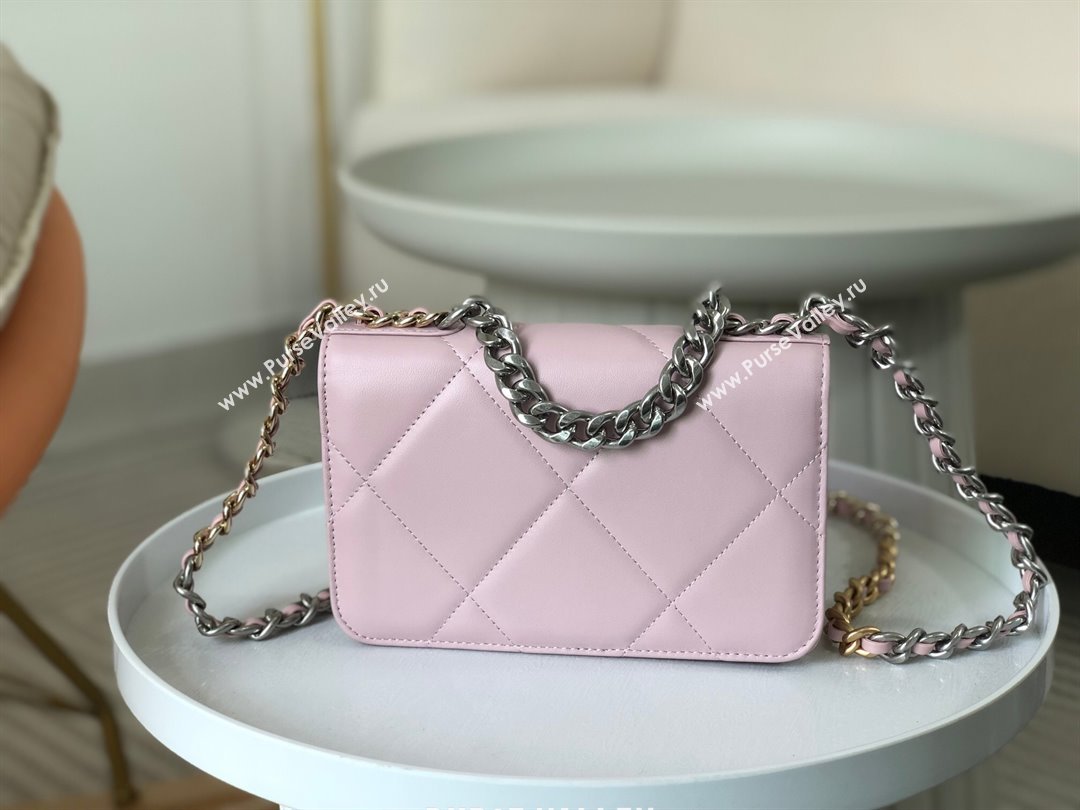 Chanel 19 Wallet On Chain WOC Bag in Lambskin AP3267 Pink/Silver 2024 (SM-24060408)