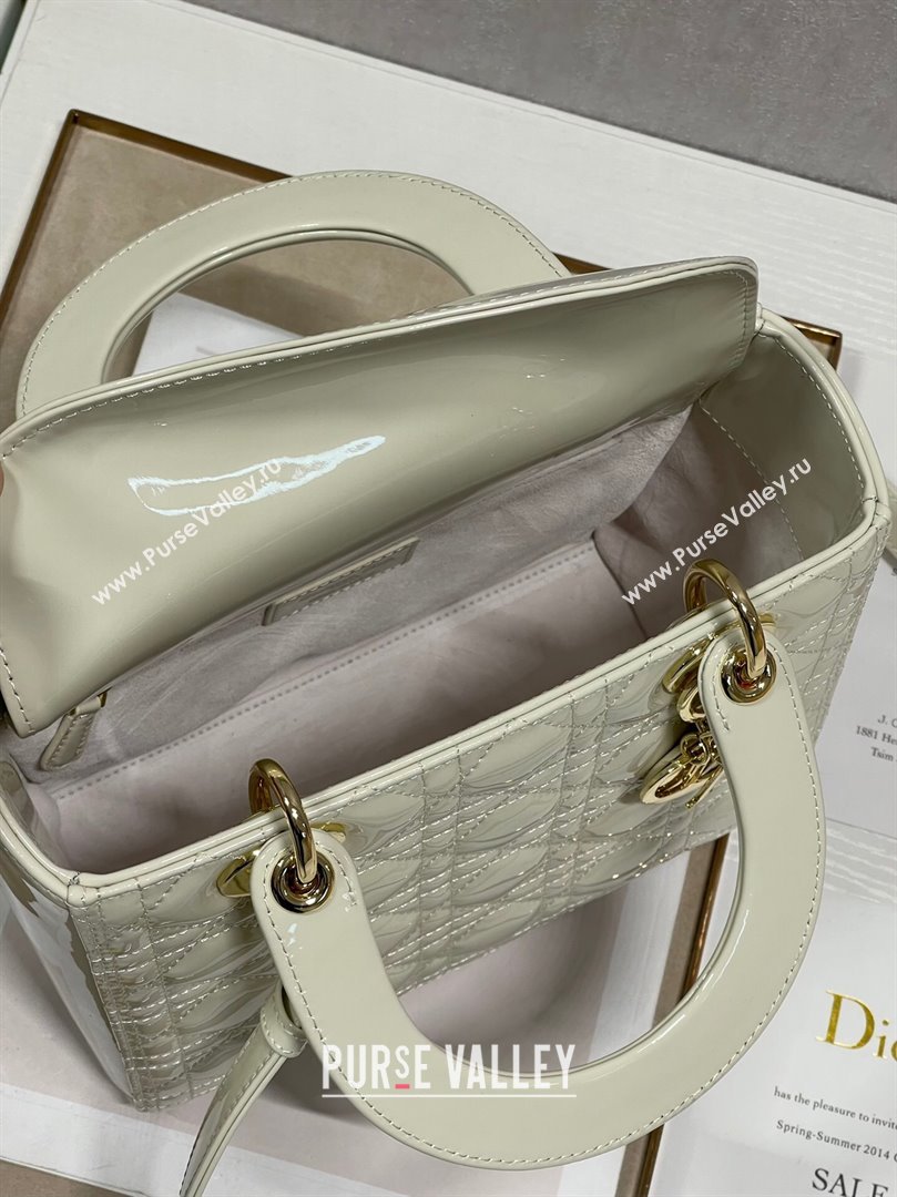 Dior Medium Lady Dior Bag in Cannage Patent Leather 44532 White/Gold 2024 (DMZ-24041626)